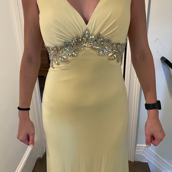 Yellow, size 4 prom/formal dress - Picture 1 of 5